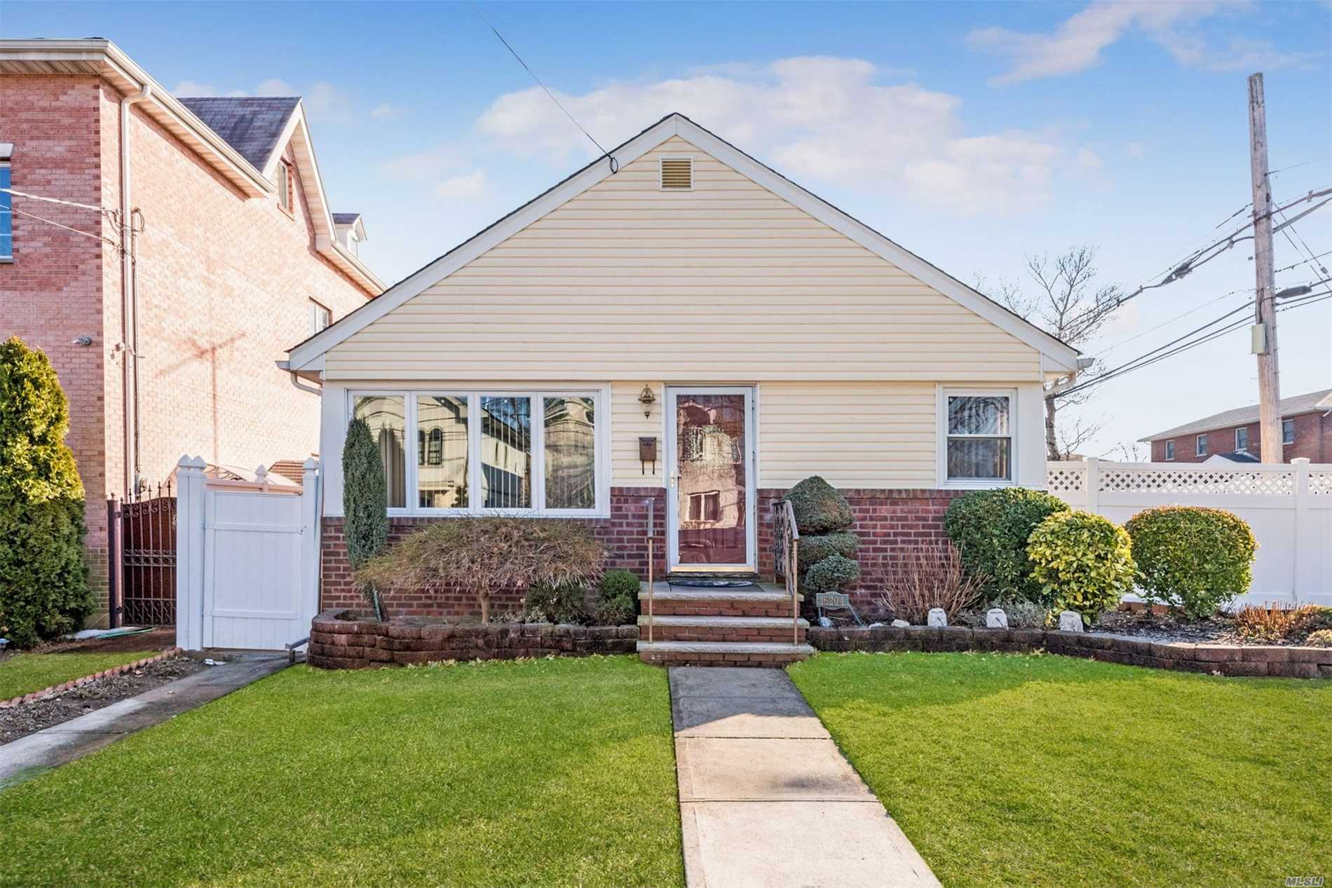 #1 photo, 162-04 12th Road, 皇后区 Beechhurst , NY 11357