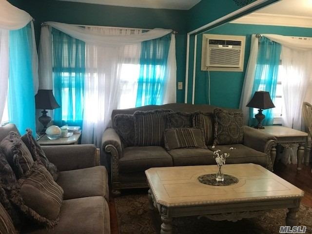 #1 photo, 59 Martens Avenue, ナッソー郡 Valley Stream , NY 11580