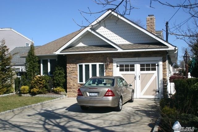 #1 photo, 119 Alhambra Road, ナッソー郡 Massapequa , NY 11758