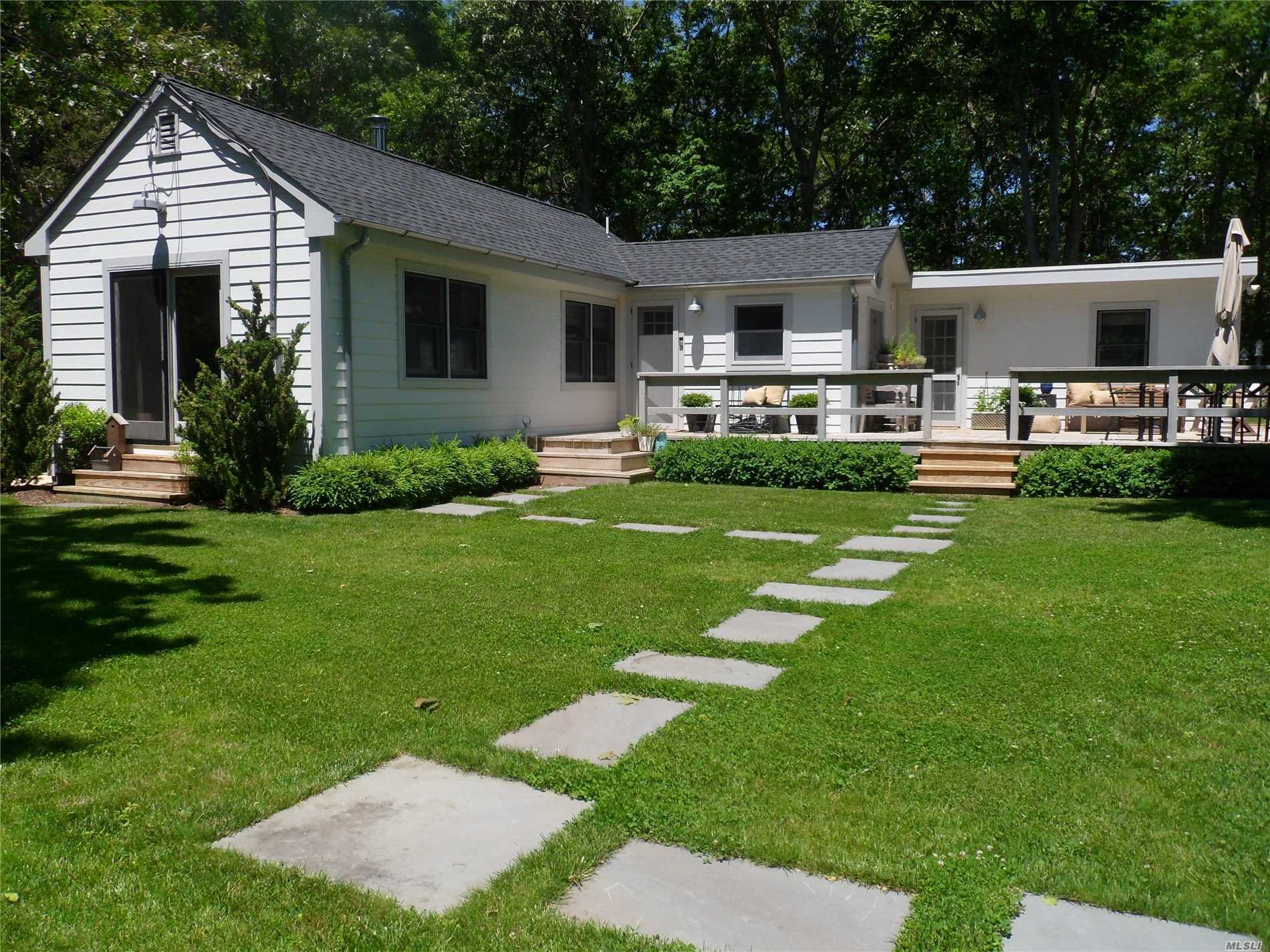 #1 photo, 63 Fanning Avenue, サフォーク郡 Hampton Bays , NY 11946