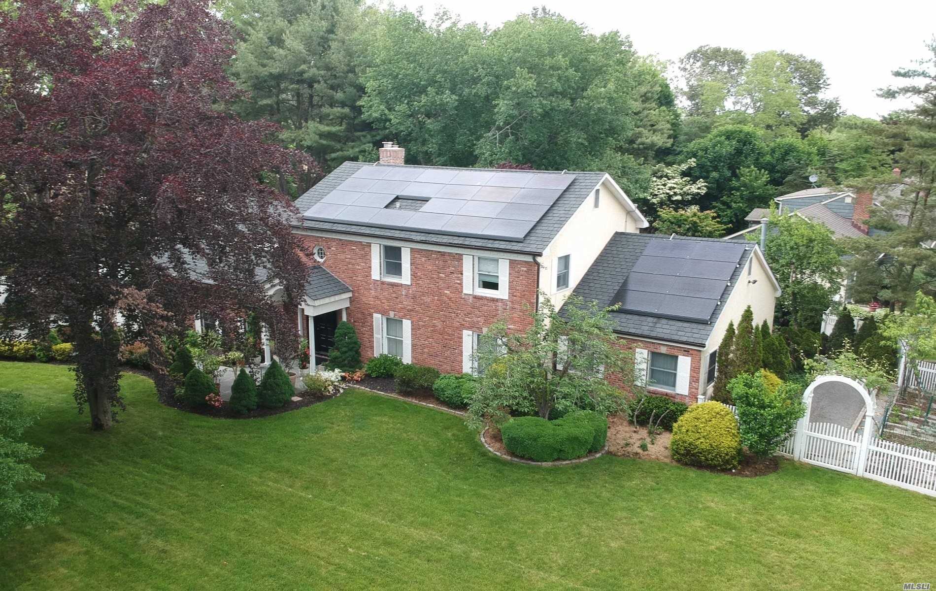 #1 photo, 150 Burrs Lane, Dix Hills , NY 11746