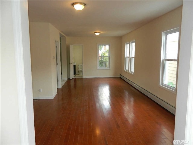 #1 photo, 111-10 Witthoff Avenue, クイーンズ区 Queens Village , NY 11429