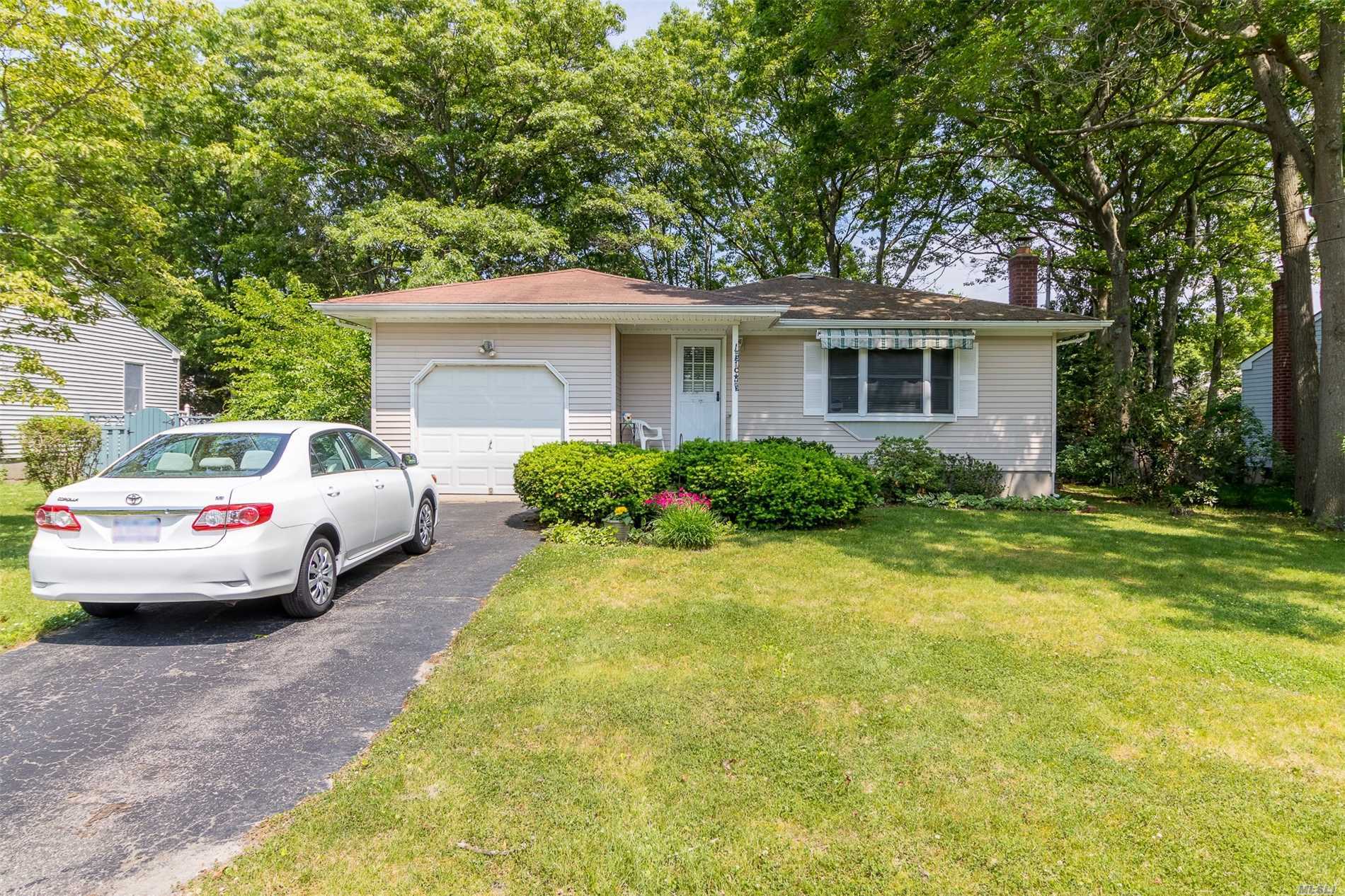 #1 photo, 155 Maple Street, Medford , NY 11763