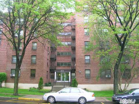 #1 photo, 211-02 75 Avenue, クイーンズ区 Bayside , NY 11364