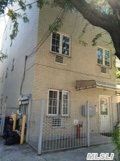 #1 photo, 41-59 70th St, クイーンズ区 Woodside , NY 11377