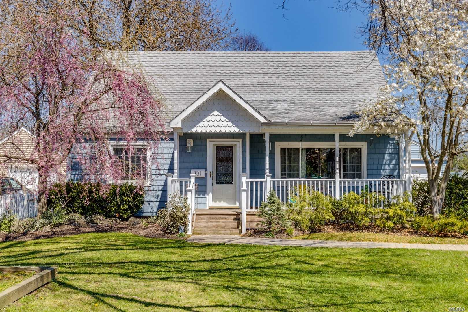 #1 photo, 131 Heathcote Road, Lindenhurst , NY 11757