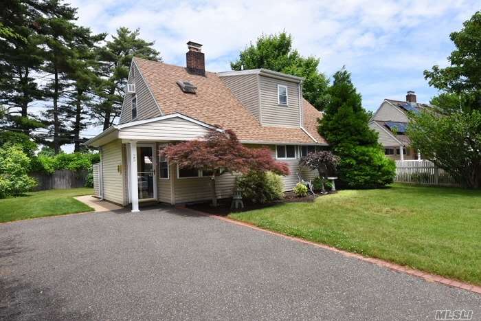 #1 photo, 25 Fisher Lane, ناسو Levittown , NY 11756