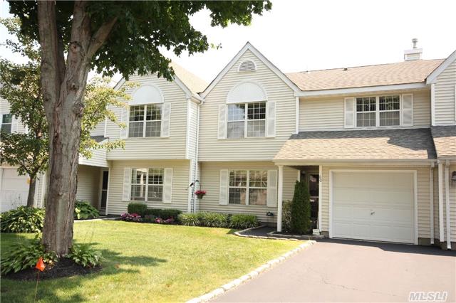 #1 photo, 60 Mystic Circle, सफ़ोक काउंटी Bay Shore , NY 11706