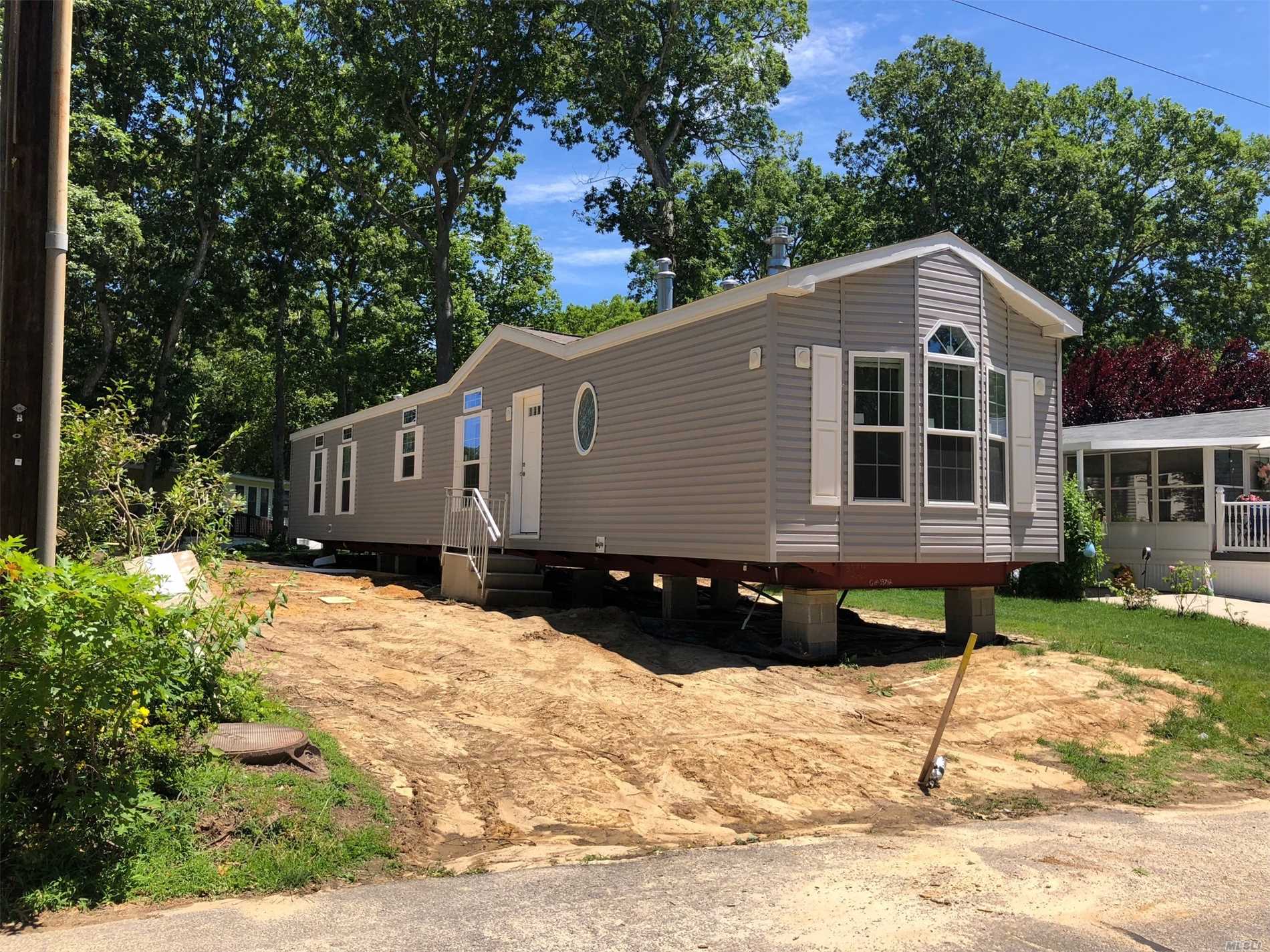 #1 photo, 1661-59 Old Country Road, Riverhead , NY 11901