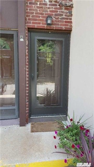 #1 photo, 10 Locust Court, Selden , NY 11784