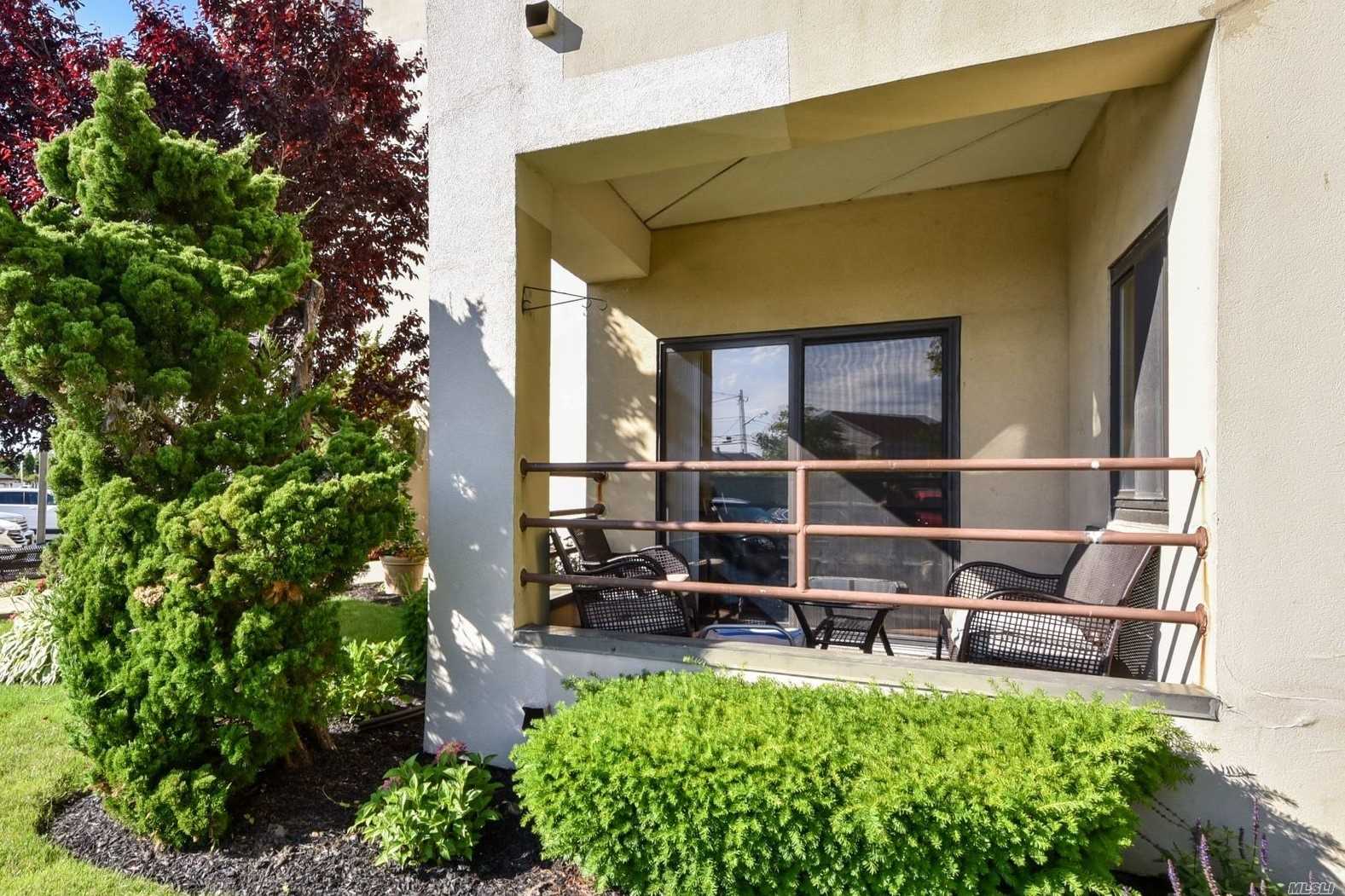 #1 photo, 725 Miller Avenue, ناسو Freeport , NY 11520