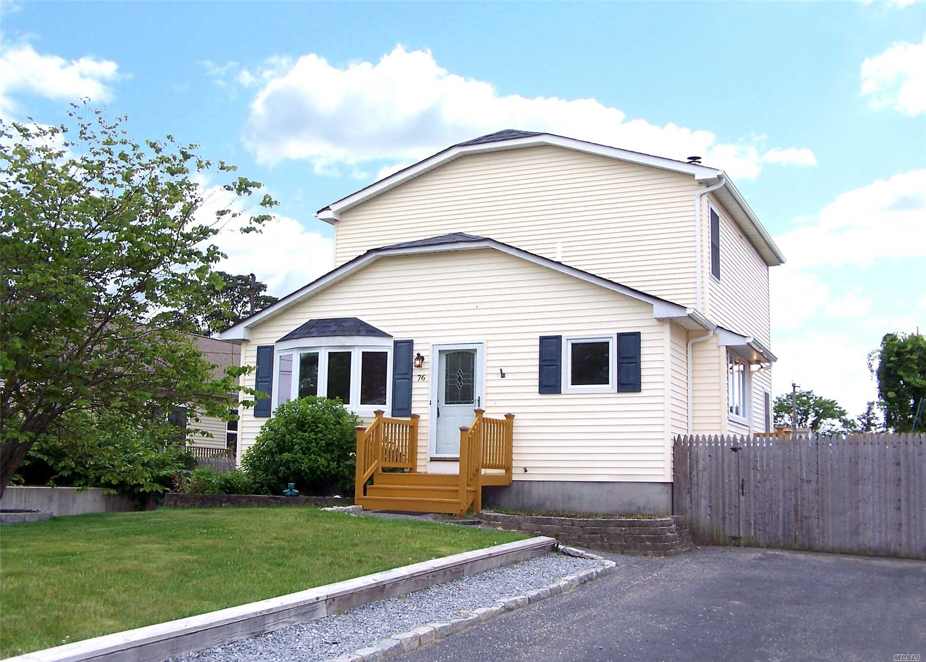 #1 photo, 76 Saint George Drive, Shirley , NY 11967