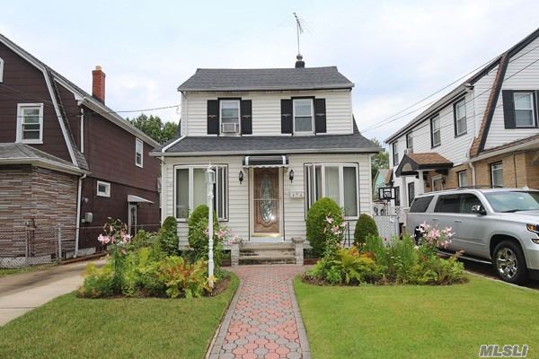 #1 photo, 89-94 216th Street, क्वीन्स गाँव Queens Village , NY 11427