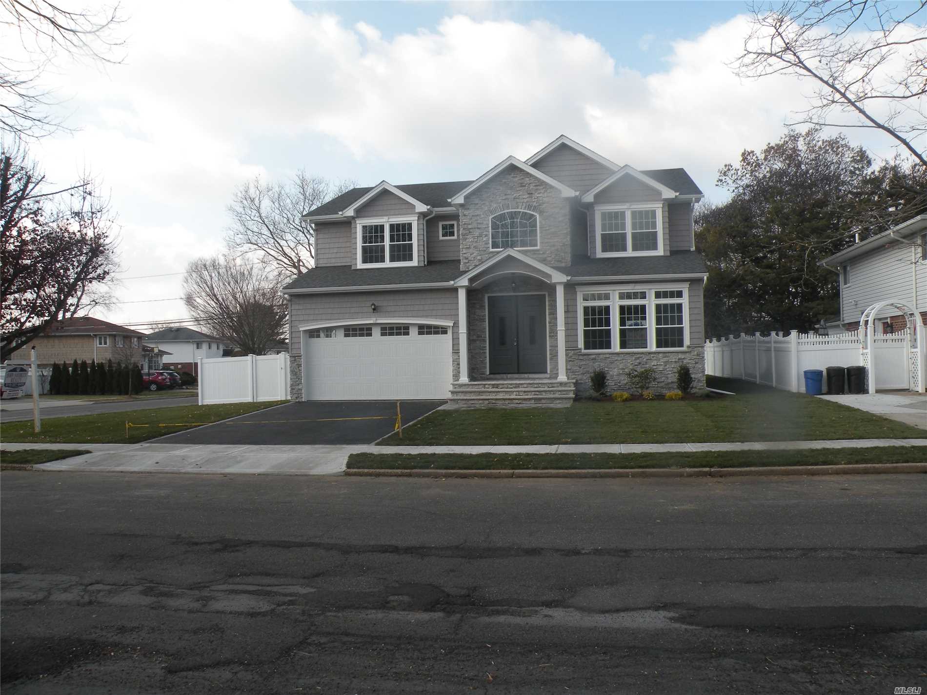 #1 photo, 418 Woodbridge Lane, Jericho , NY 11753
