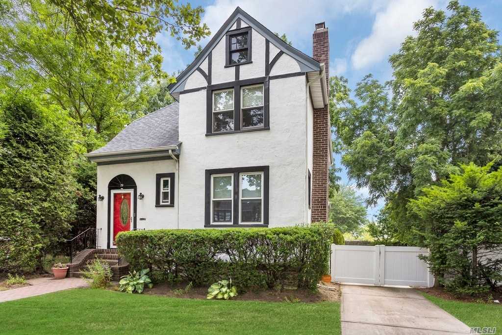 #1 photo, 29 Fletcher Avenue, 長島 Valley Stream , NY 11580