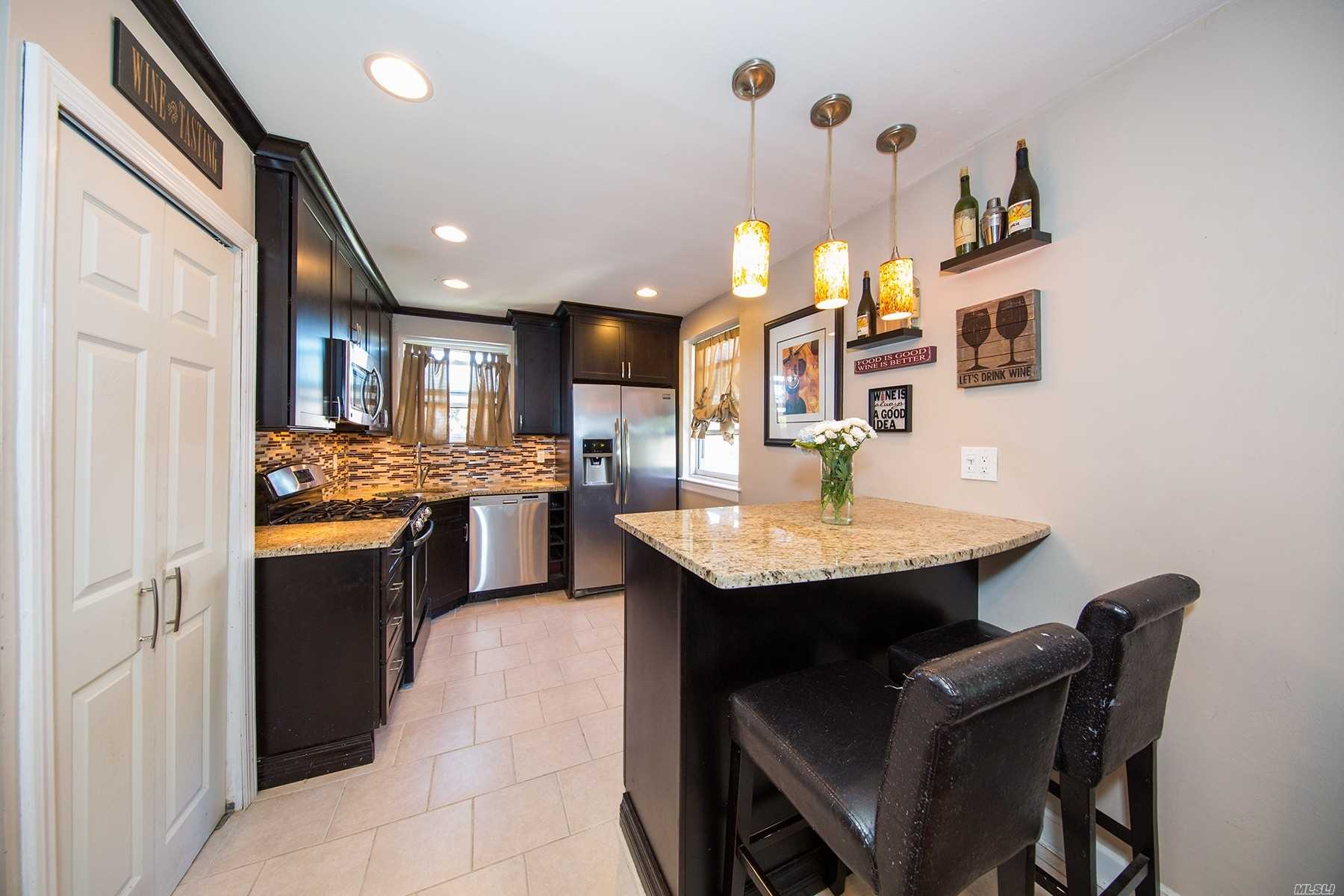 #1 photo, 260-70 73 Avenue, Glen Oaks , NY 11004