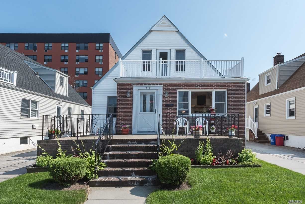 #1 photo, 318 E Penn Street, Long Beach , NY 11561