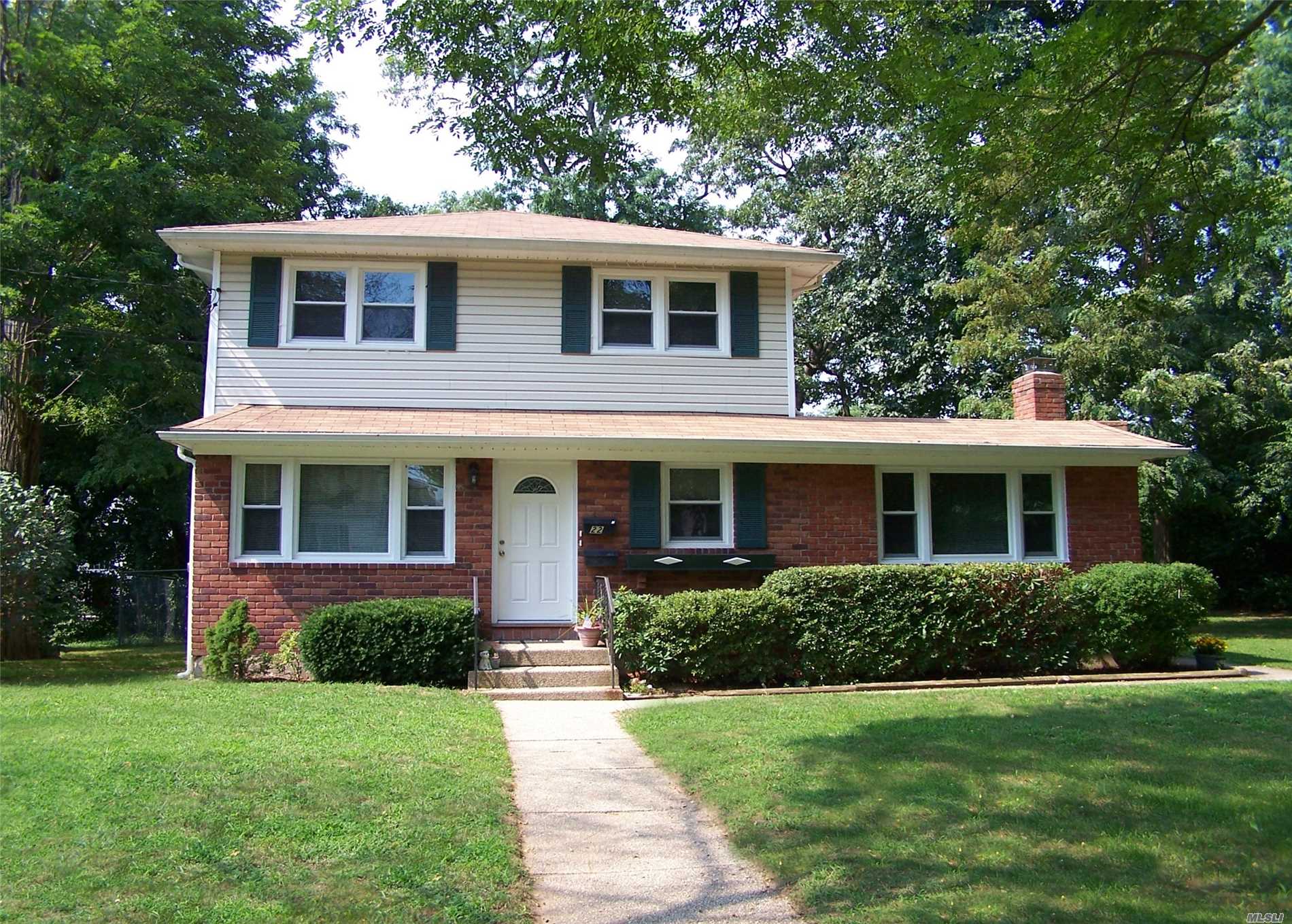 #1 photo, 22 Warner Lane, Lake Ronkonkoma , NY 11779