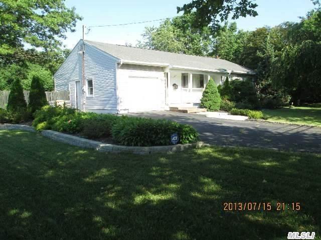 #1 photo, 1125 Nugent Ave, 東長島 海湾 Bay Shore , NY 11706