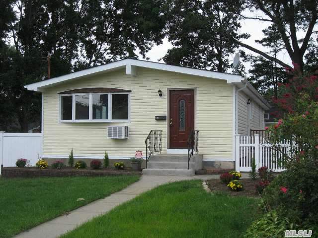 #1 photo, 425 Lake Ave, 東長島 鹿园 Deer Park , NY 11729