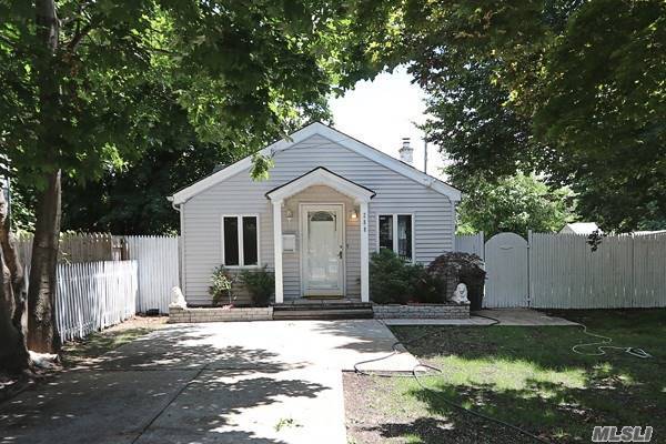 #1 photo, 288 Nassau Street, 롱 아일랜드 Westbury , NY 11590