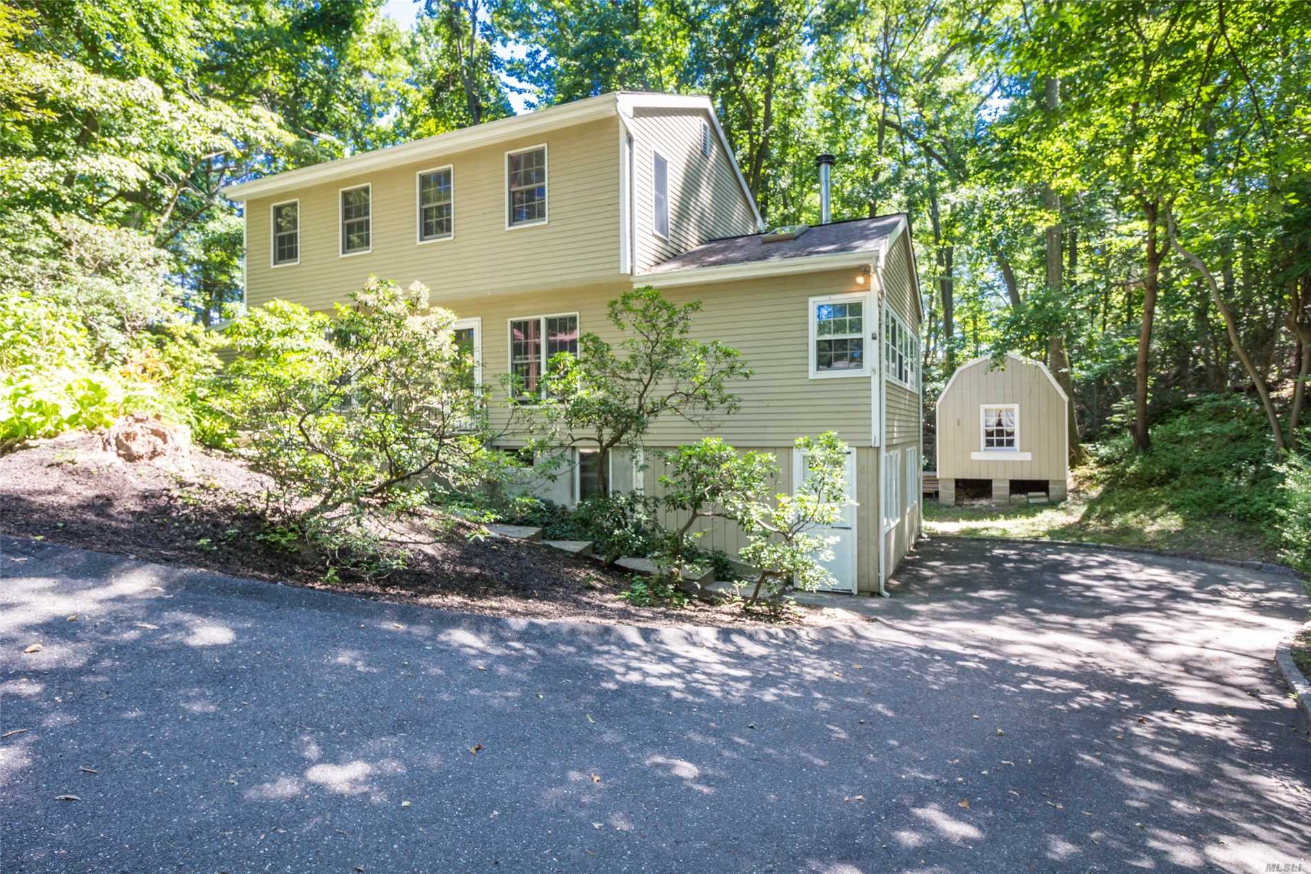 #1 photo, 12 Cedar Avenue, サフォーク郡 East Setauket , NY 11733