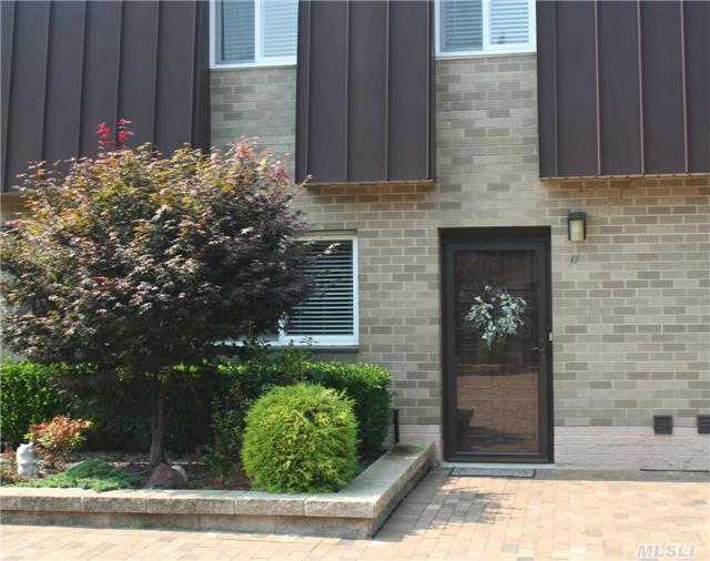 #1 photo, 200 Hilton Avenue, ناسو Hempstead , NY 11550