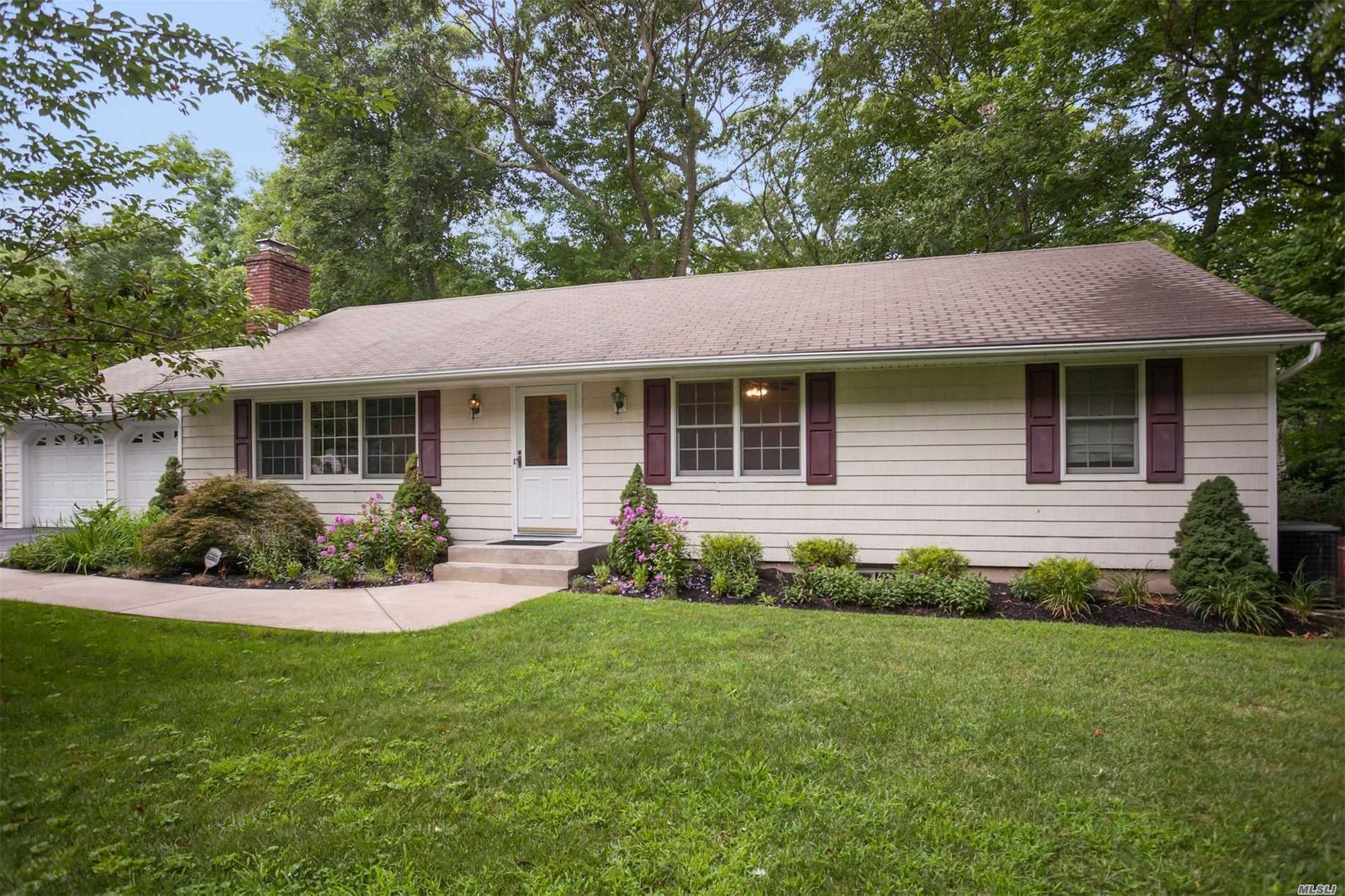 #1 photo, 6 Mills Road, 롱 아일랜드 Stony Brook , NY 11790