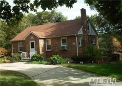#1 photo, 259 W Woodside Avenue, サフォーク郡 Patchogue , NY 11772