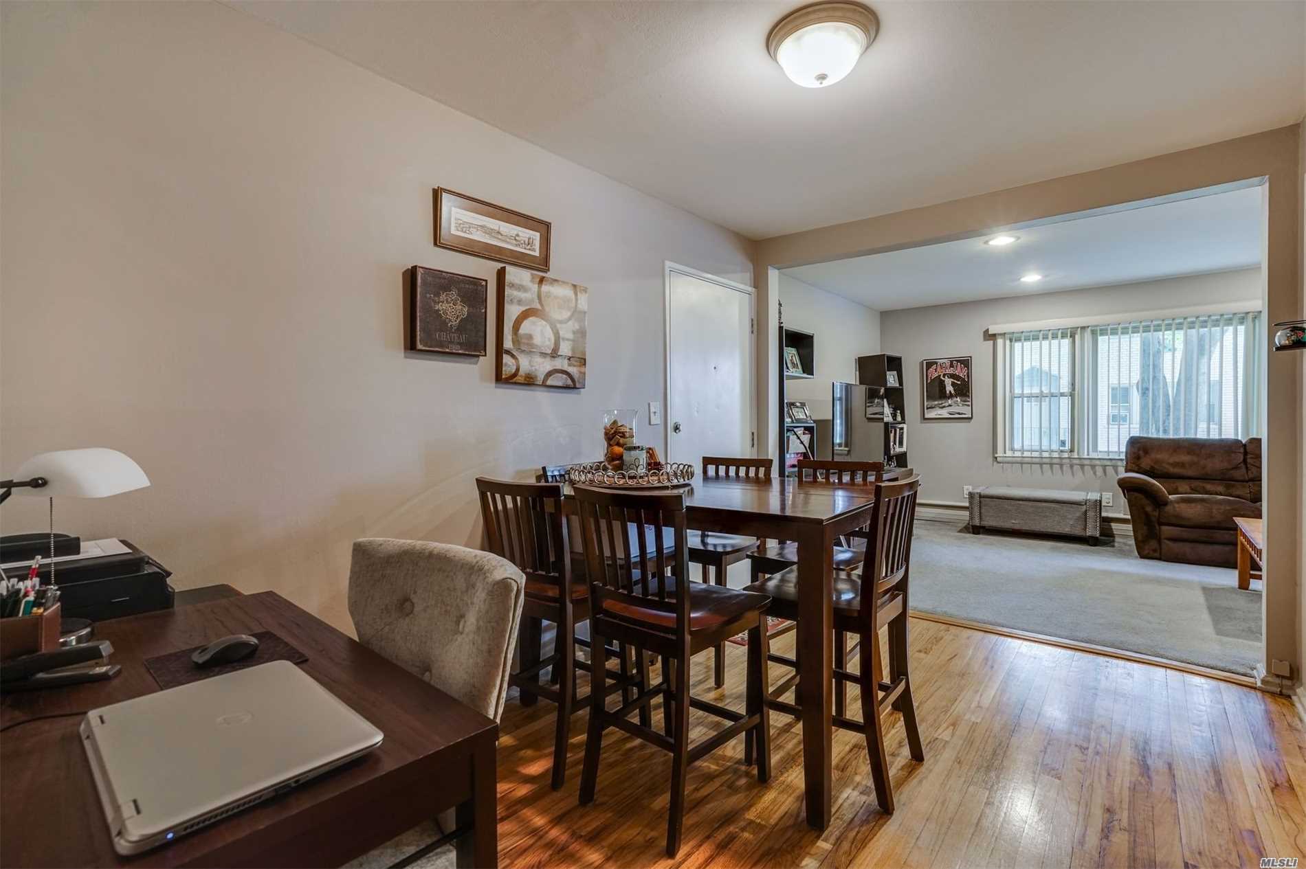 #1 photo, 72 Finch Avenue, سوفولك Islip , NY 11751