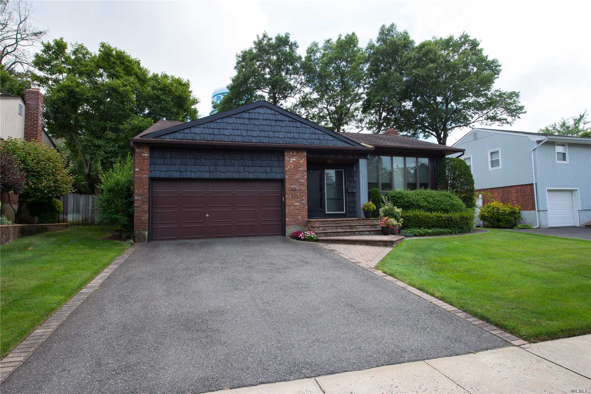 #1 photo, 16 Linda Lane, Plainview , NY 11803