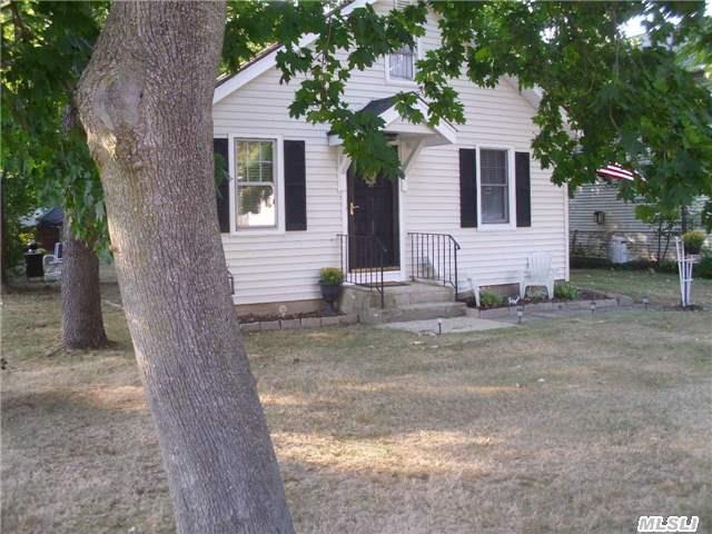 #1 photo, 8 South Avenue, מחוז סאפוק Smithtown , NY 11787