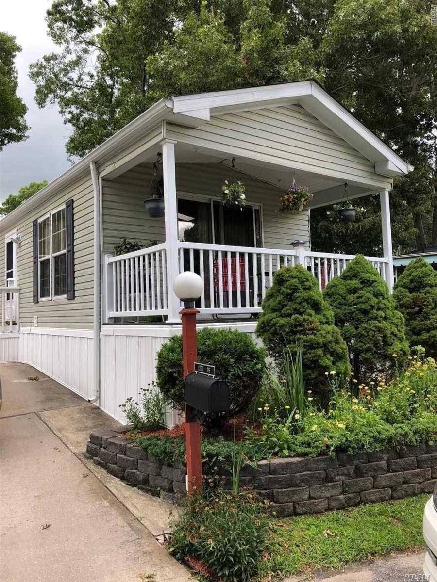 #1 photo, 1661-89 Old Country Road, Riverhead , NY 11901