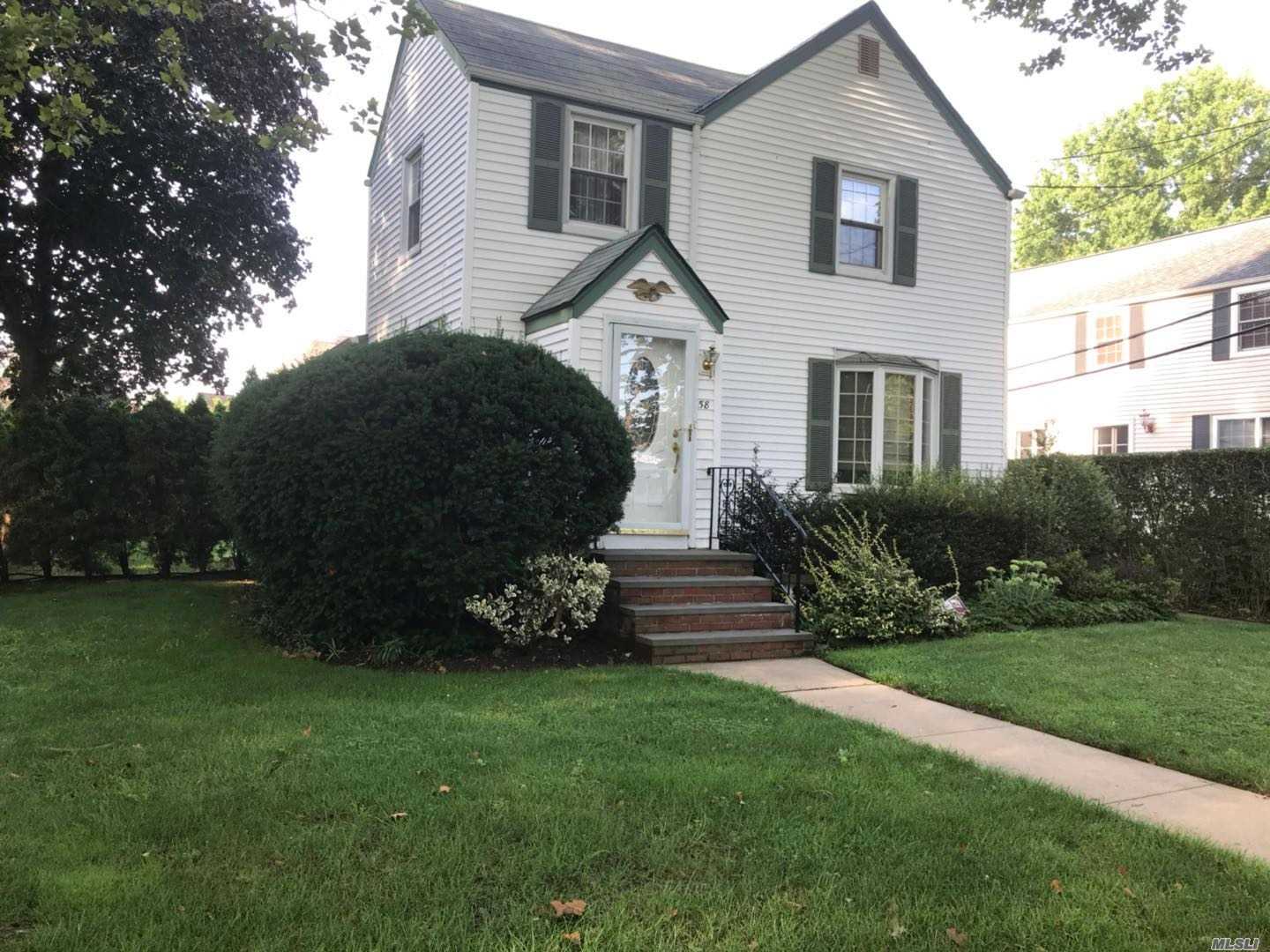 #1 photo, 58 Salisbury Avenue, ナッソー郡 Garden City , NY 11530