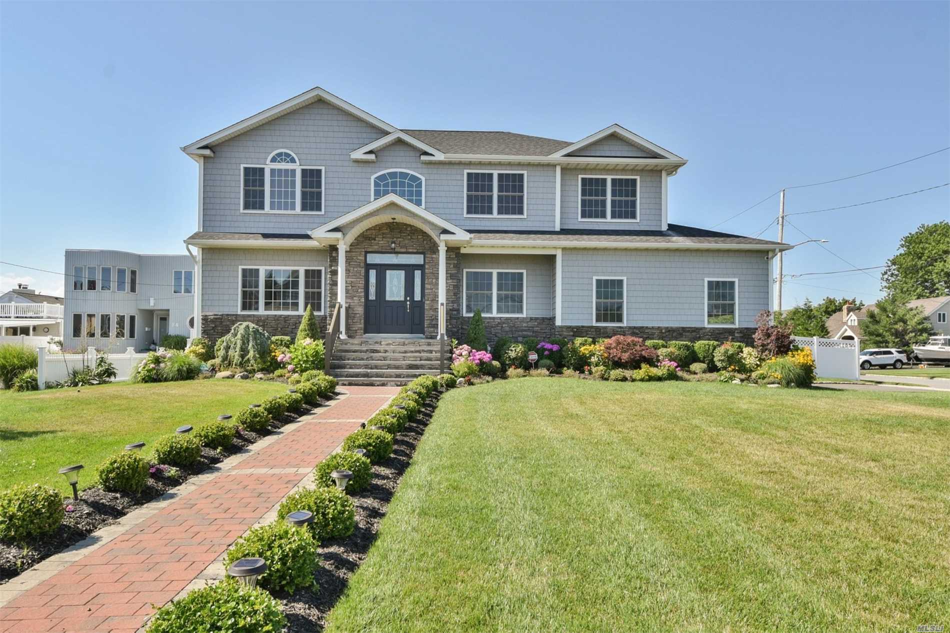 #1 photo, 88 Leewater Avenue, ناسو Massapequa , NY 11758
