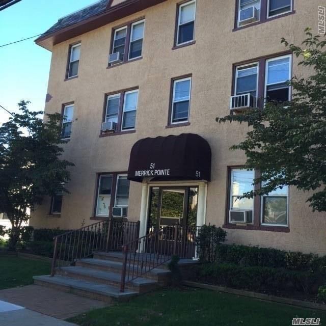 #1 photo, 51 Smith Street, ناسو Merrick , NY 11566