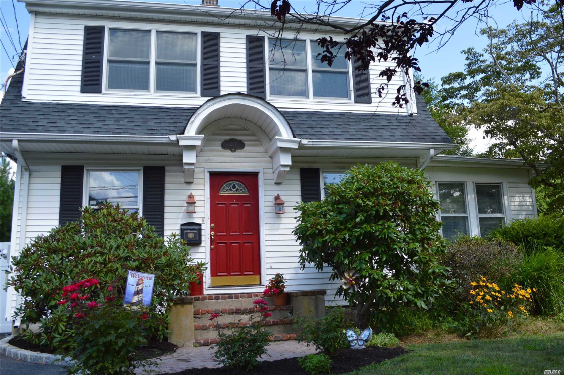 #1 photo, 237 Greeley Ave, सफ़ोक काउंटी Sayville , NY 11782