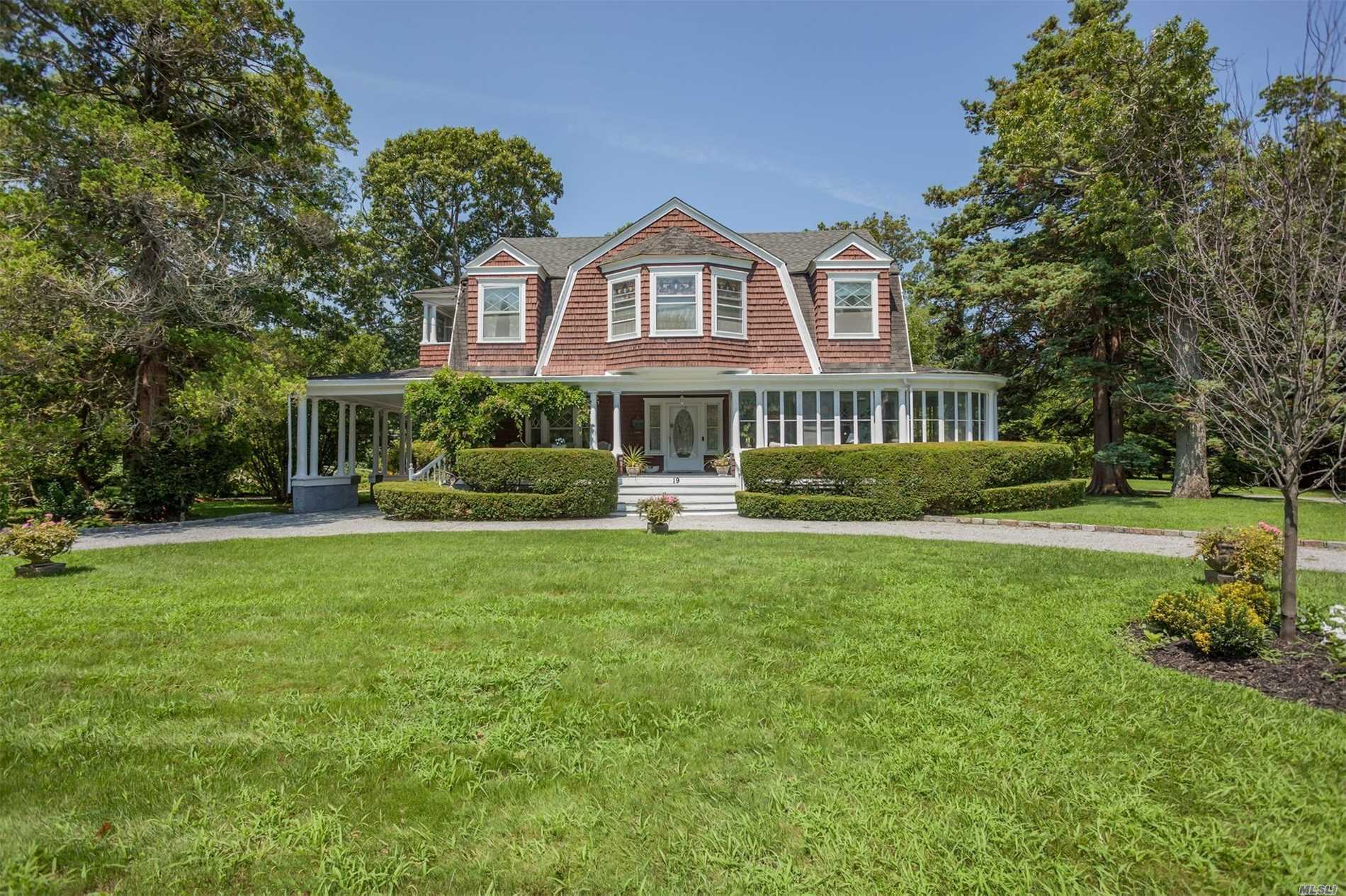 #1 photo, 19 Woodland Street, Blue Point , NY 11715