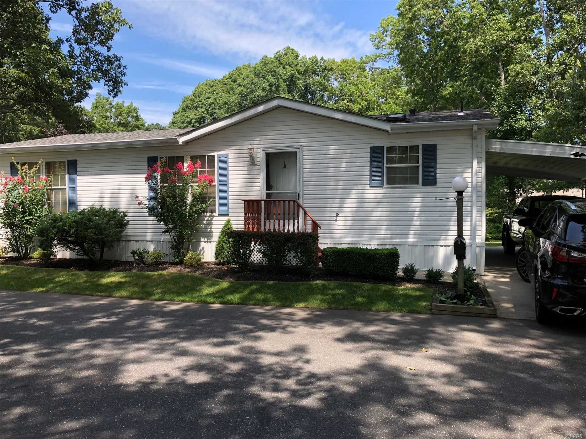 #1 photo, 1661-50 Old Country Road, Riverhead , NY 11901