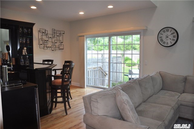 #1 photo, 5 Chimay Court, Huntington Station , NY 11746