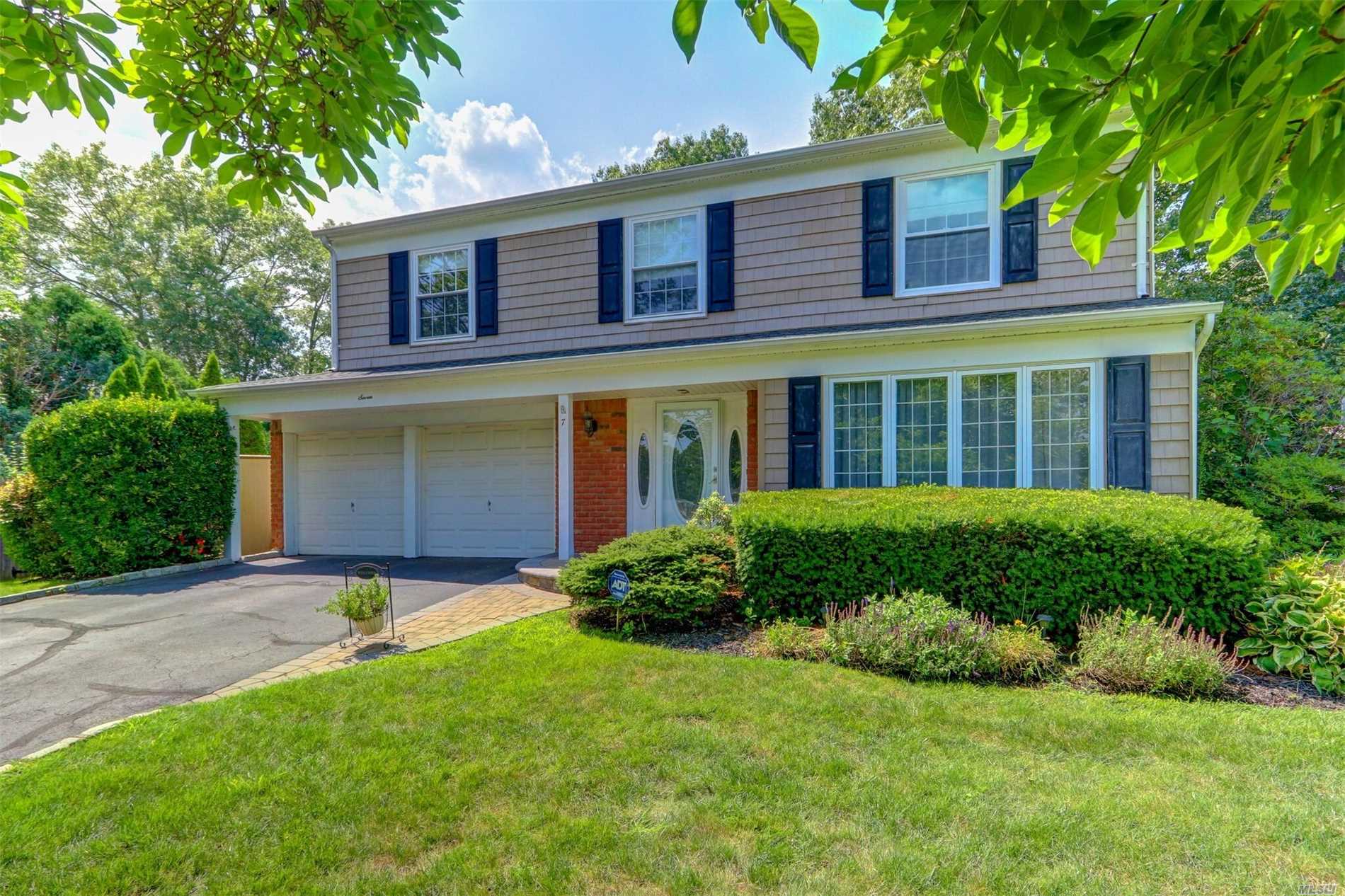 #1 photo, 7 Laura Court, Nesconset , NY 11767