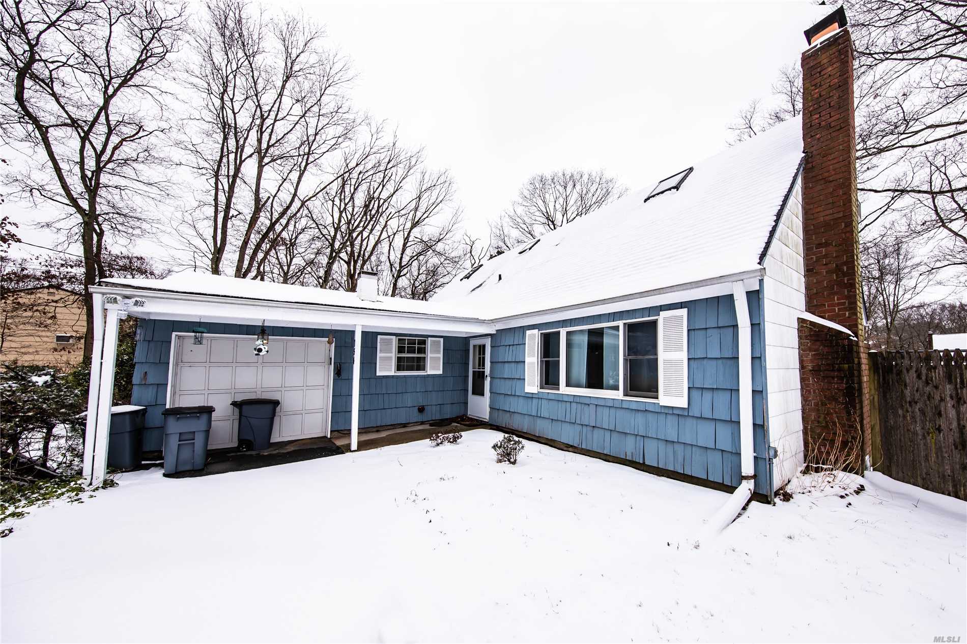 #1 photo, 154 Woodland Avenue, Саффолк ‖ Central Islip , NY 11722