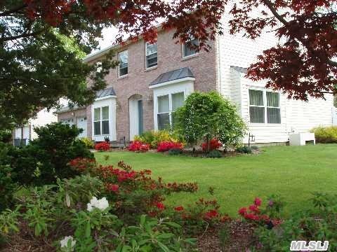 #1 photo, 32 White Birch Lane, Саффолк ‖ Commack , NY 11725