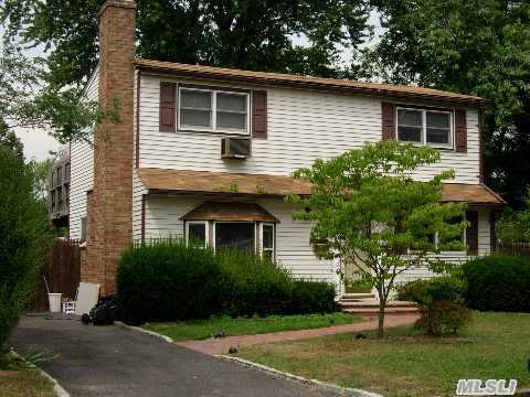 #1 photo, 15 Brennan Pl, Deer Park , NY 11729