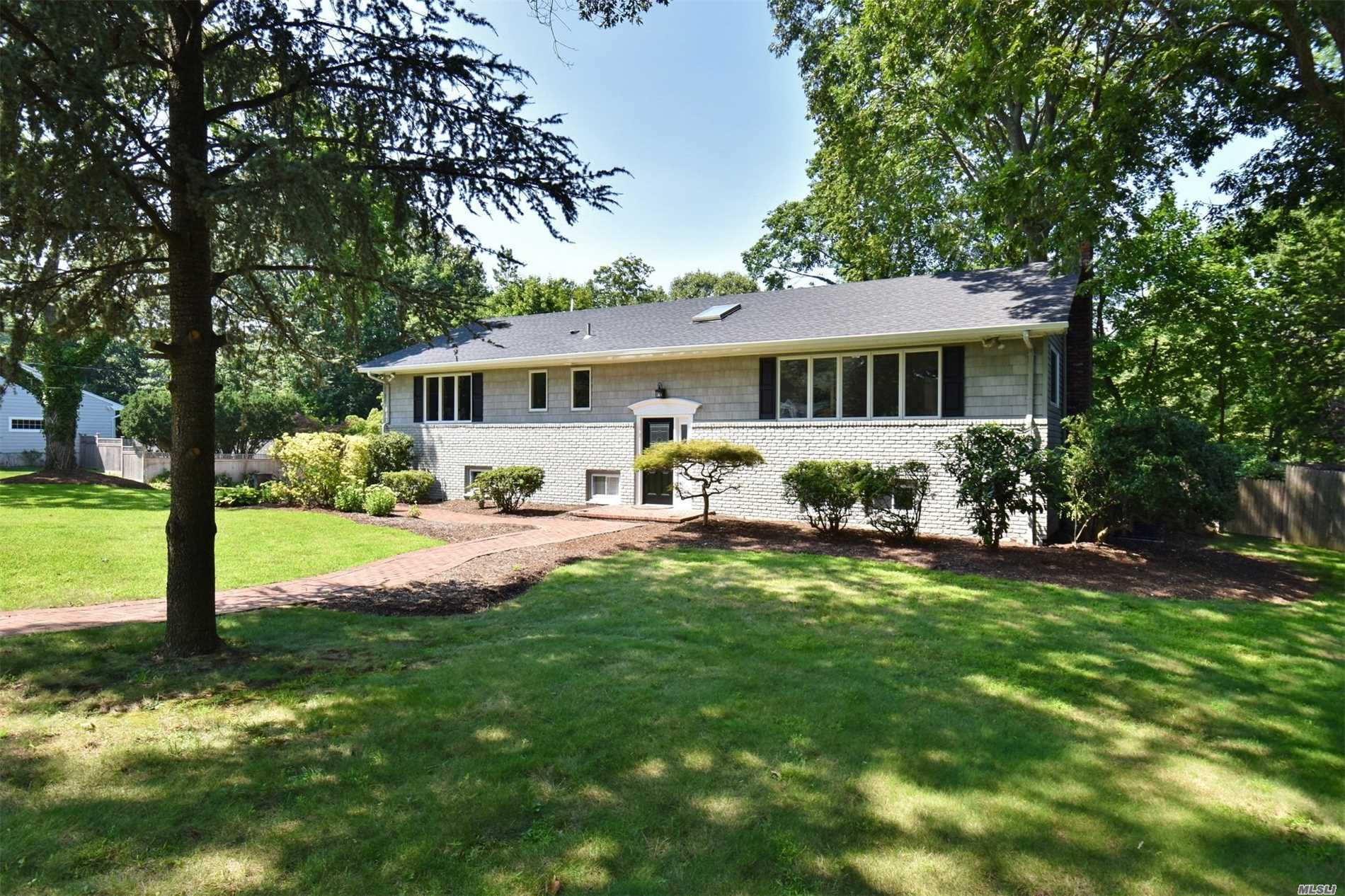 #1 photo, 57 Margo Lane, サフォーク郡 Huntington , NY 11743