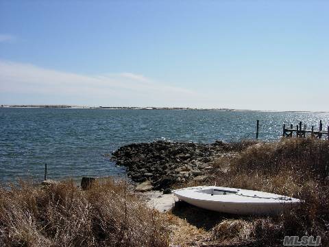 #1 photo, 89 Savannah Walk, Oak Beach , NY 11702