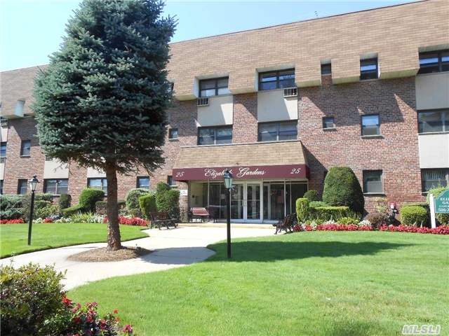 #1 photo, 25 Elizabeth Street, Farmingdale , NY 11735