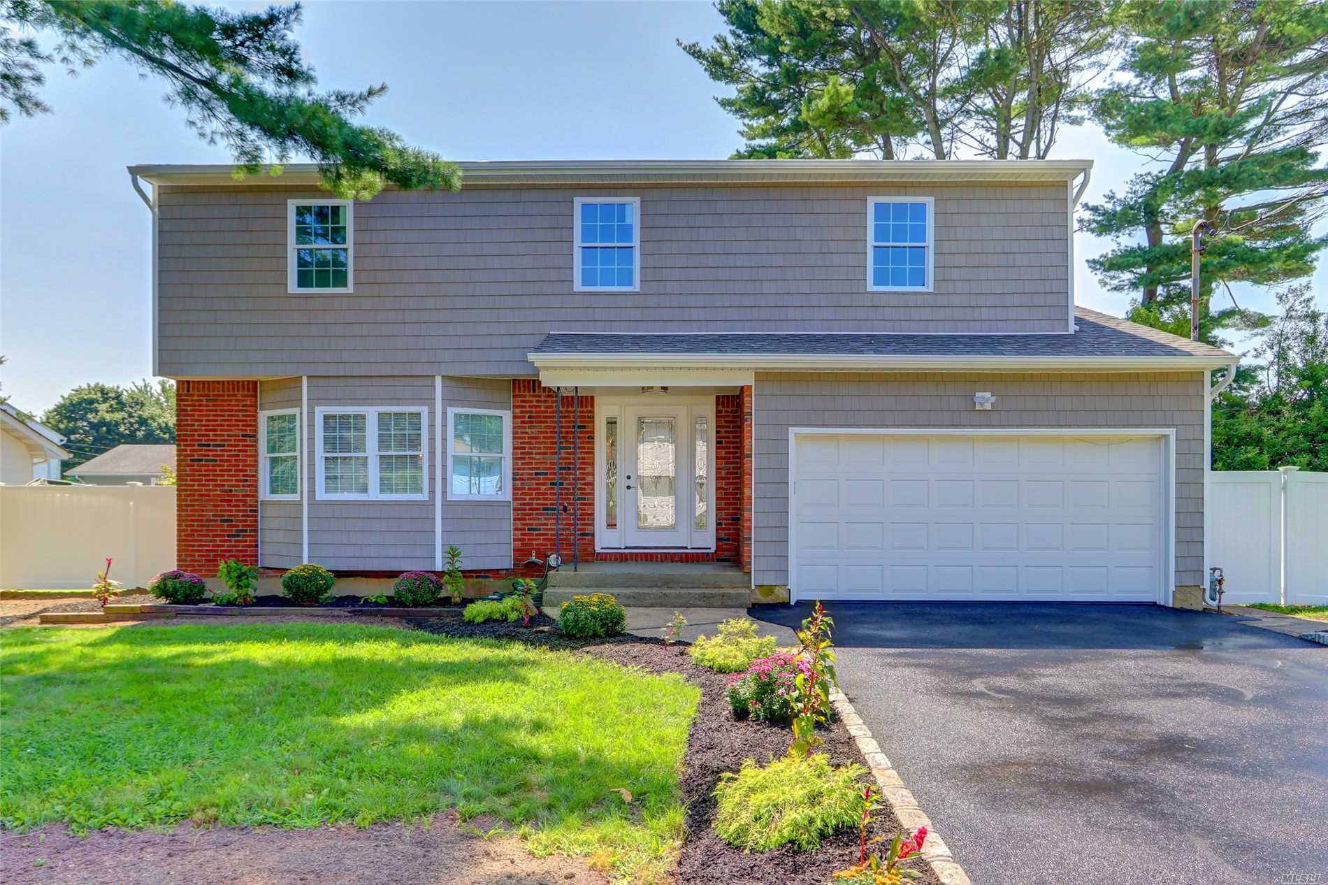 #1 photo, 328 Marlin Street, 東長島 Dix小山 Dix Hills , NY 11746