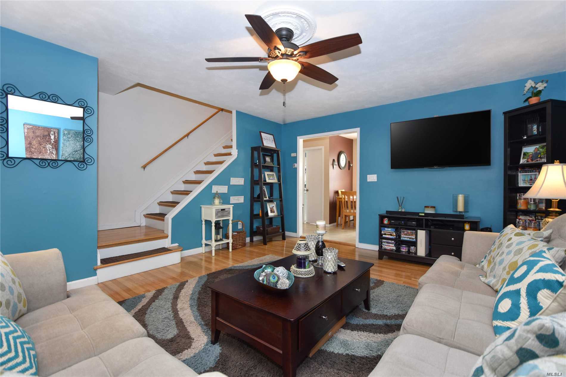 #1 photo, 108 Cardinal Lane, サフォーク郡 Islip , NY 11751