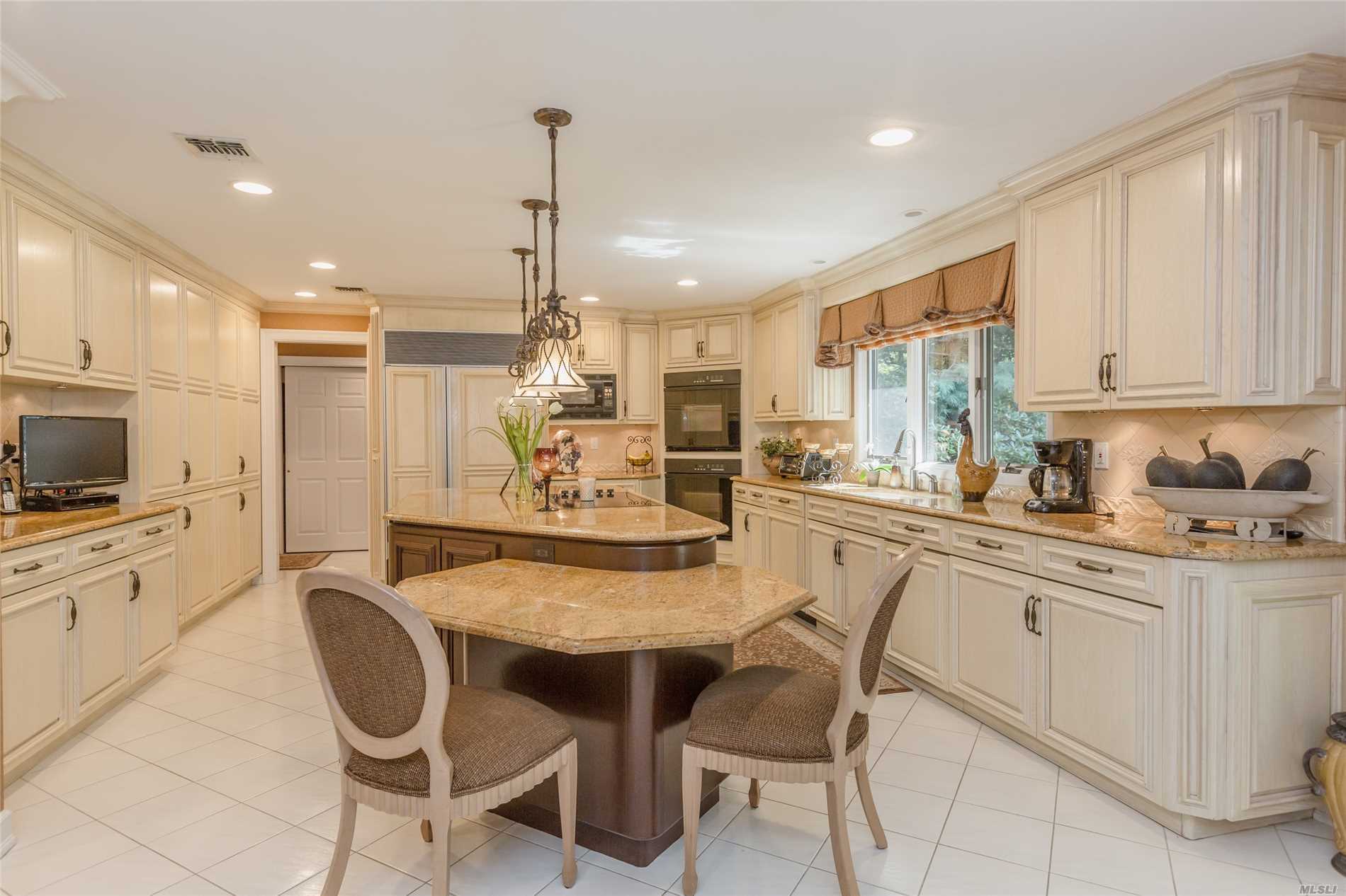 #1 photo, 6 Christopher Court, St. James , NY 11780